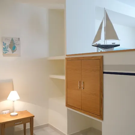 Casa Di Emma 4* 포르토 세자레오